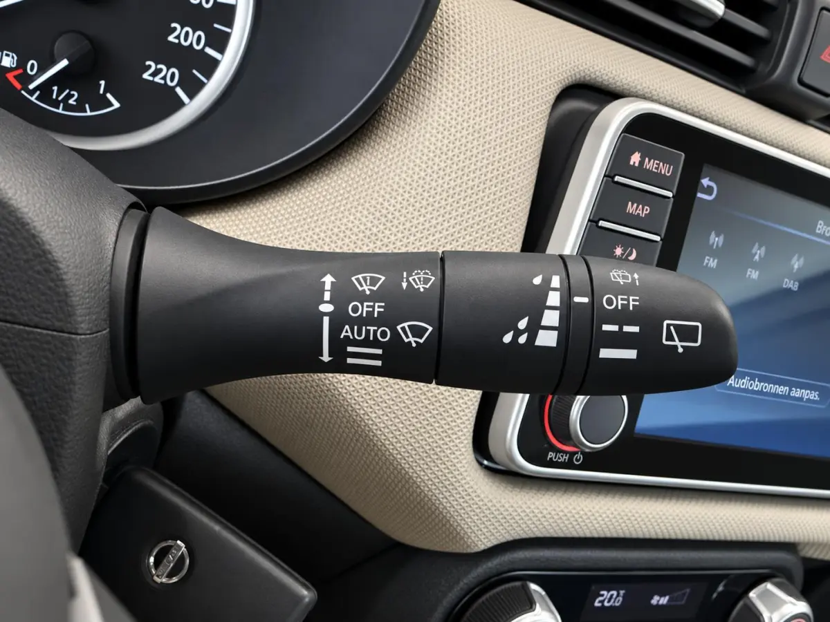 1.0 IG-T N-Connecta 101pk Camera Navigatie Apple Carplay Android Auto LED Koplampen Cruise Control Parkeersensoren Climate Control