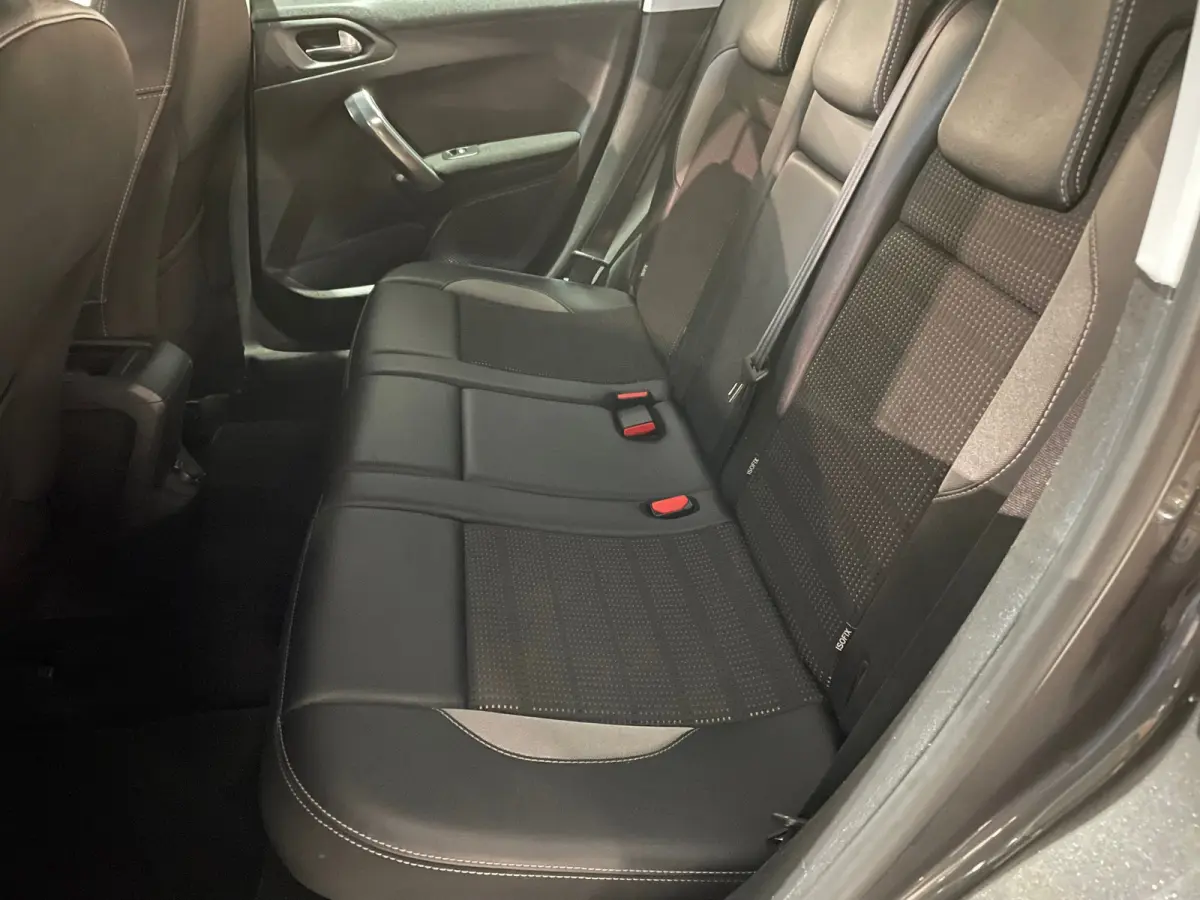 1.6 BlueHDi Allure / CAMERA / HALF LEDER / SPORT VLG / OHB /