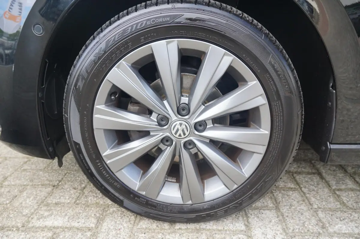 1.0 TSI 95pk Comfortline Business | Navigatie | Virtual Cockpit | Apple Carplay & Android Auto
