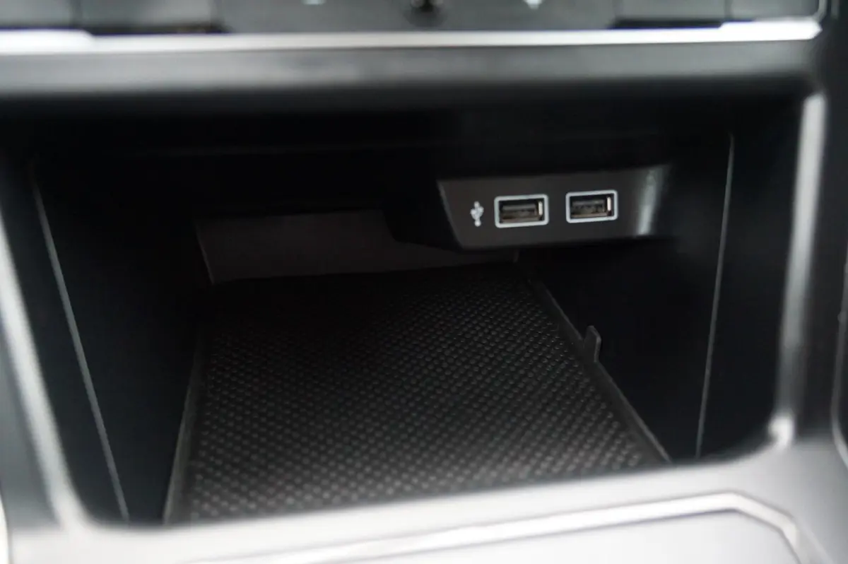 1.0 TSI 95pk Comfortline Business | Navigatie | Virtual Cockpit | Apple Carplay & Android Auto