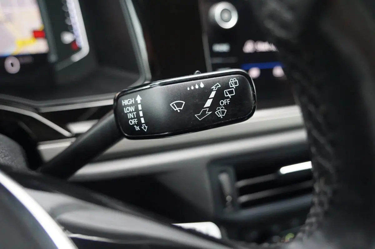 1.0 TSI 95pk Comfortline Business | Navigatie | Virtual Cockpit | Apple Carplay & Android Auto