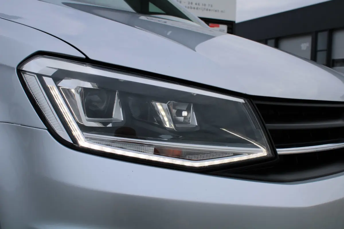 2.0 TDI 180PK L1H1 Exclusive Edition|XENON|NAVI|ACC|RUITVERWARMING|VOLL