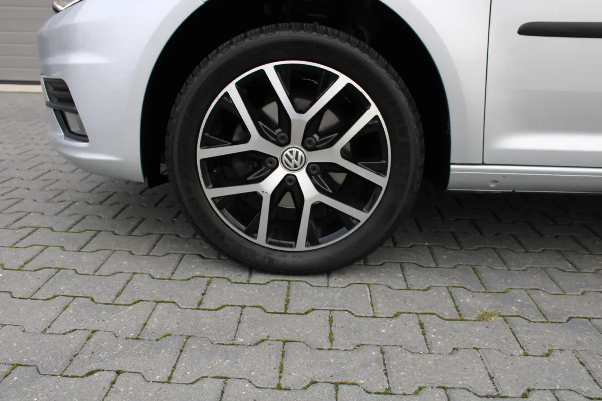 2.0 TDI 180PK L1H1 Exclusive Edition|XENON|NAVI|ACC|RUITVERWARMING|VOLL
