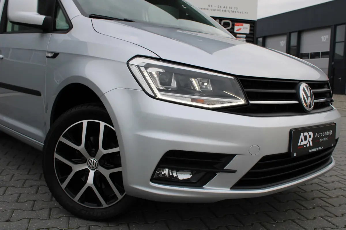 2.0 TDI 180PK L1H1 Exclusive Edition|XENON|NAVI|ACC|RUITVERWARMING|VOLL