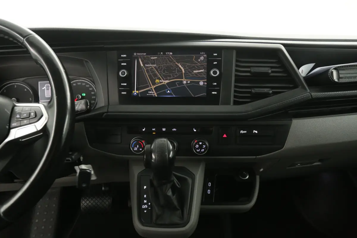 2.0 TDI 150PK L1H1 | Aut. | Airco | Cruise | 3 Zits | Carplay | Navi | Stoelverw. | Trekhaak