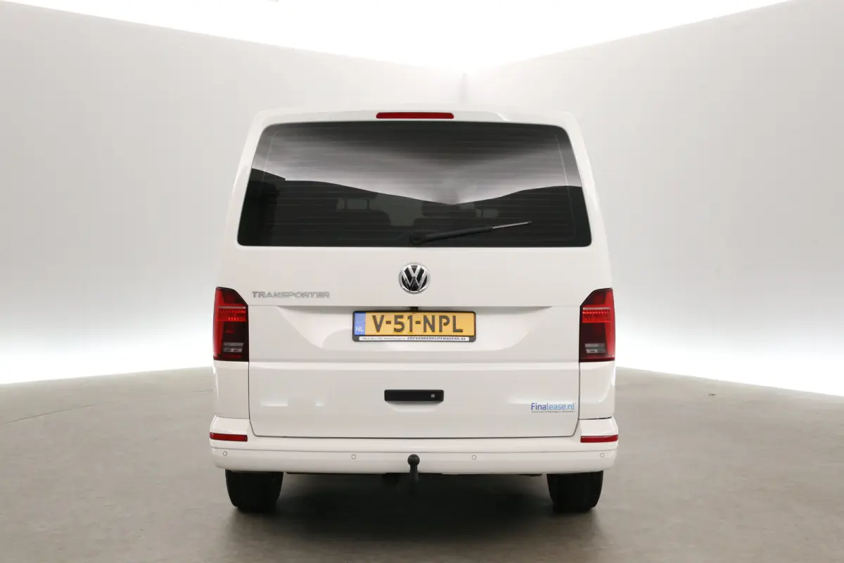 2.0 TDI 150PK L1H1 | Aut. | Airco | Cruise | 3 Zits | Carplay | Navi | Stoelverw. | Trekhaak