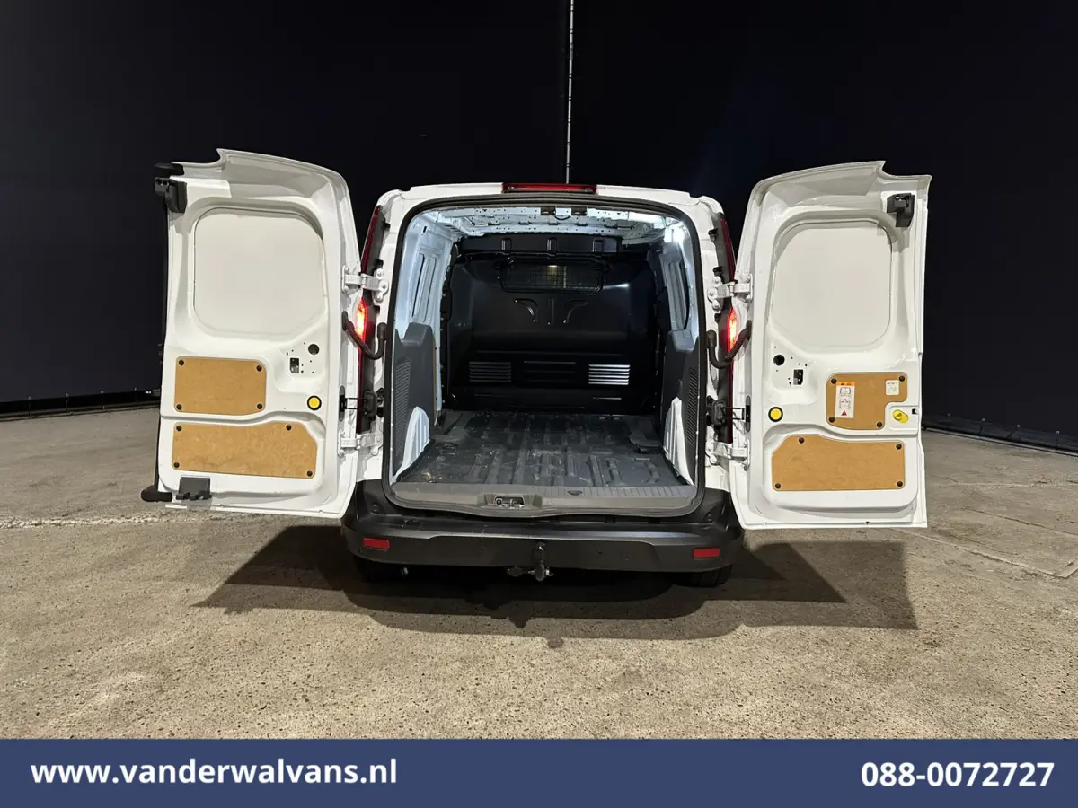 1.5 EcoBlue 101pk L2H1 Euro6 Airco | Camera | Navigatie | Cruisecontrol | 1390kg Trekhaak | Android Auto | Stoelverwarming Verwarmde voorruit, Parkeersensoren