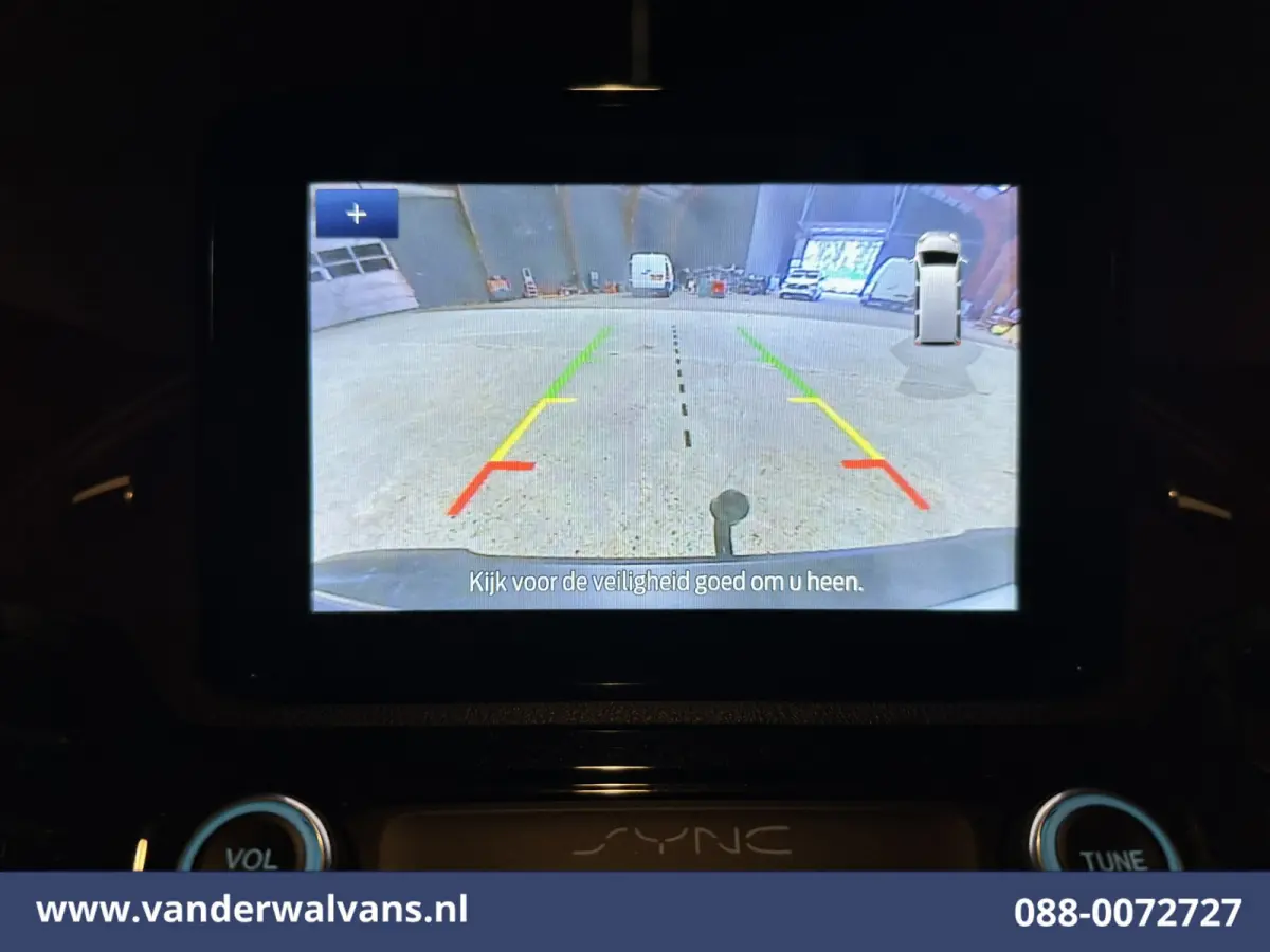1.5 EcoBlue 101pk L2H1 Euro6 Airco | Camera | Navigatie | Cruisecontrol | 1390kg Trekhaak | Android Auto | Stoelverwarming Verwarmde voorruit, Parkeersensoren