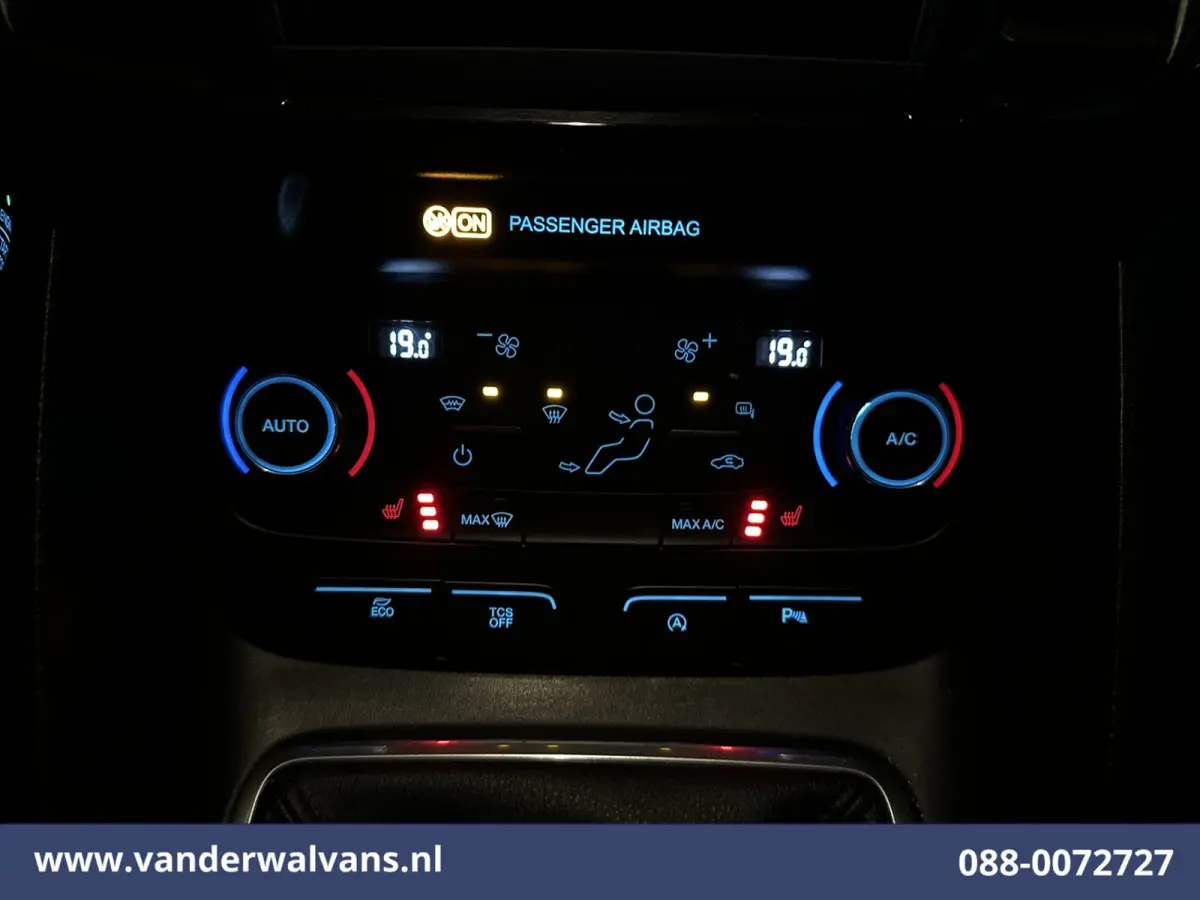 1.5 EcoBlue 101pk L2H1 Euro6 Airco | Camera | Navigatie | Cruisecontrol | 1390kg Trekhaak | Android Auto | Stoelverwarming Verwarmde voorruit, Parkeersensoren