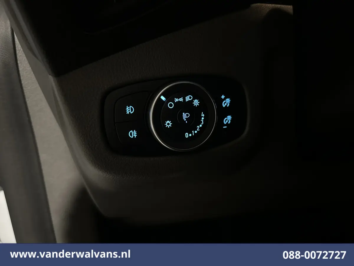 1.5 EcoBlue 101pk L2H1 Euro6 Airco | Camera | Navigatie | Cruisecontrol | 1390kg Trekhaak | Android Auto | Stoelverwarming Verwarmde voorruit, Parkeersensoren
