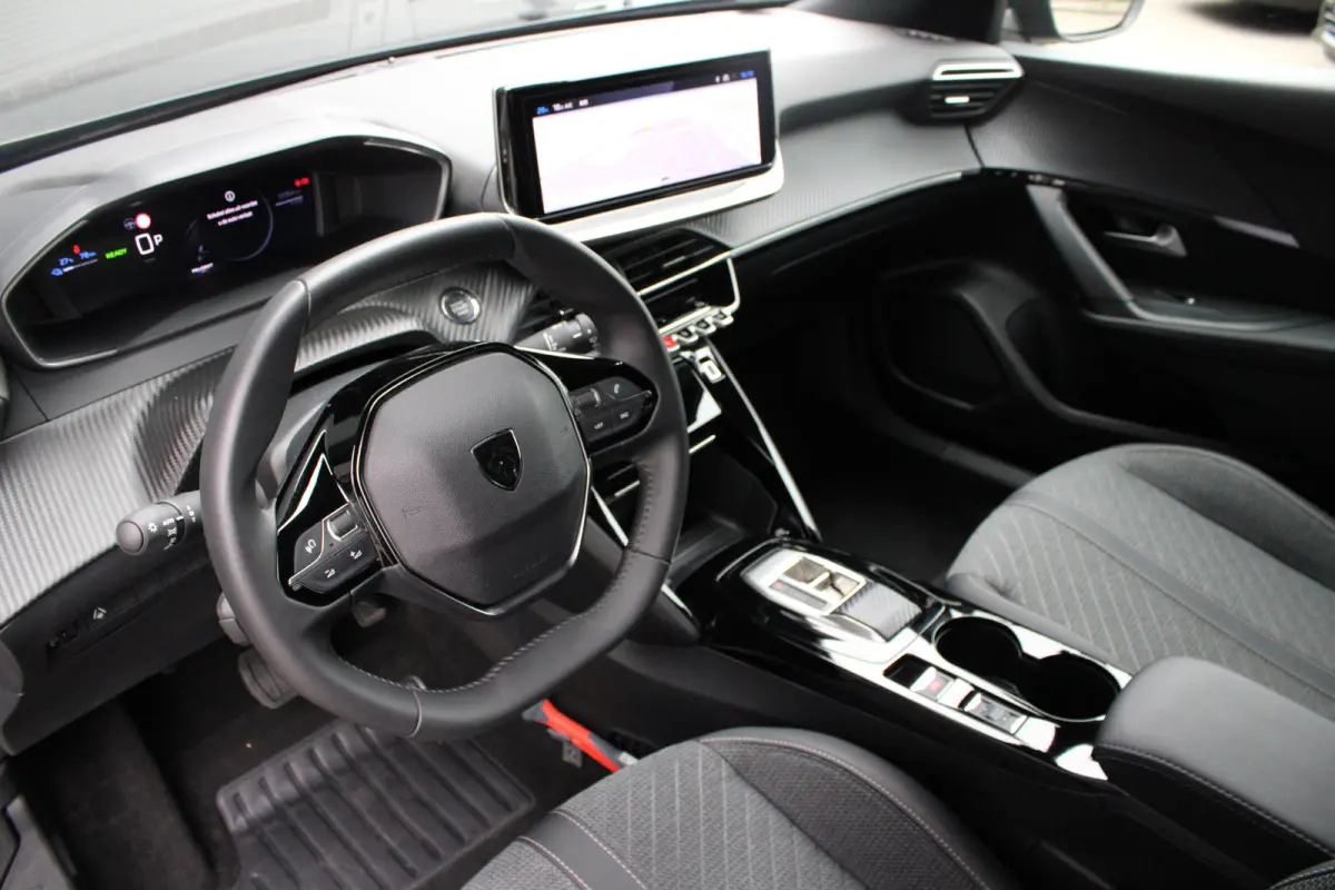 EV Allure Avantage 54 kWh | SOH 97% | Fase 3 laden | NL auto | Navigatie | Camera voor + achter | Adaptieve cruise control |