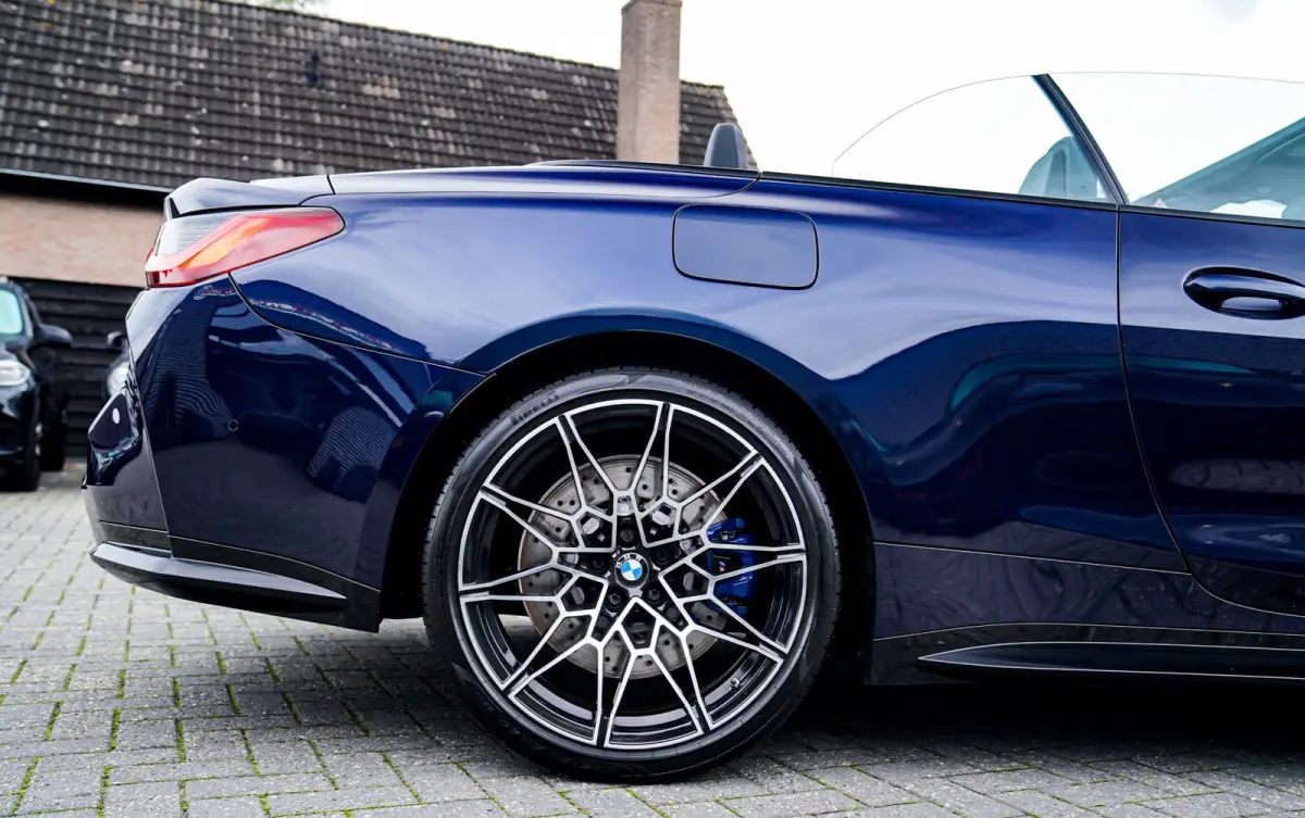 M4 xDrive Competition | Akrapovic | Carbon Package | Harman/Kardon | Nekverwarming | Laser | Adaptieve Cruise