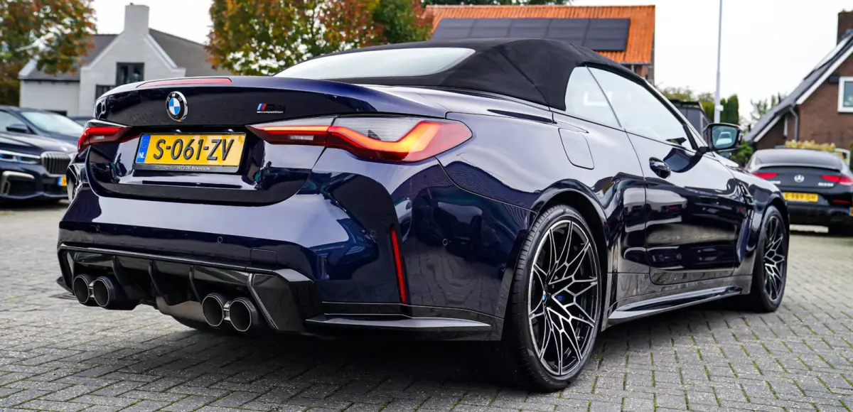 M4 xDrive Competition | Akrapovic | Carbon Package | Harman/Kardon | Nekverwarming | Laser | Adaptieve Cruise