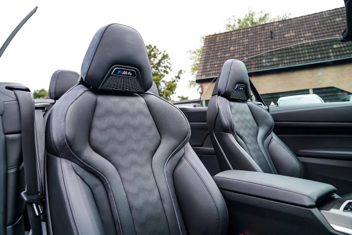 M4 xDrive Competition | Akrapovic | Carbon Package | Harman/Kardon | Nekverwarming | Laser | Adaptieve Cruise