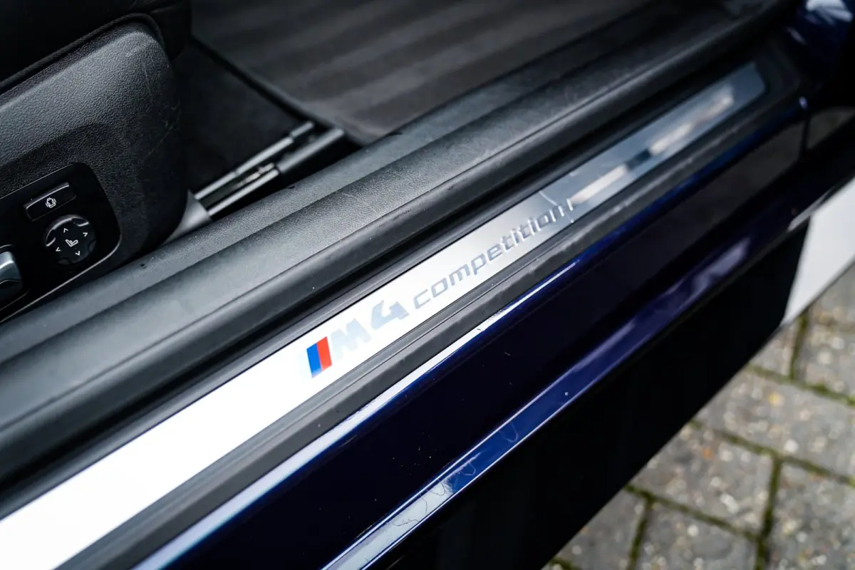 M4 xDrive Competition | Akrapovic | Carbon Package | Harman/Kardon | Nekverwarming | Laser | Adaptieve Cruise
