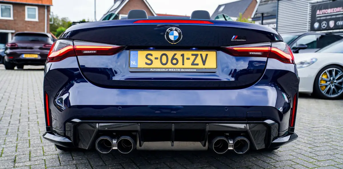 M4 xDrive Competition | Akrapovic | Carbon Package | Harman/Kardon | Nekverwarming | Laser | Adaptieve Cruise