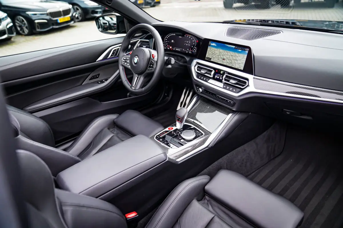 M4 xDrive Competition | Akrapovic | Carbon Package | Harman/Kardon | Nekverwarming | Laser | Adaptieve Cruise