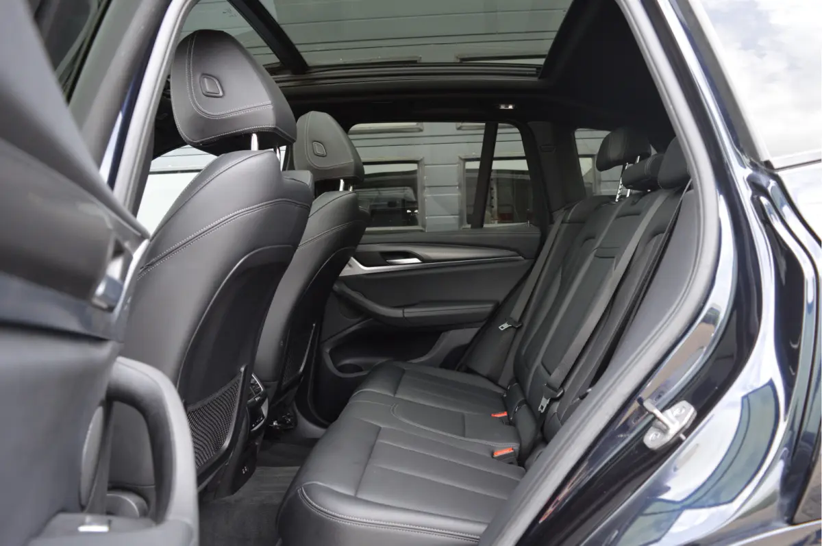 Executive 80 kWh | SOH 98% | M-PAKKET | PANO | ACC |
