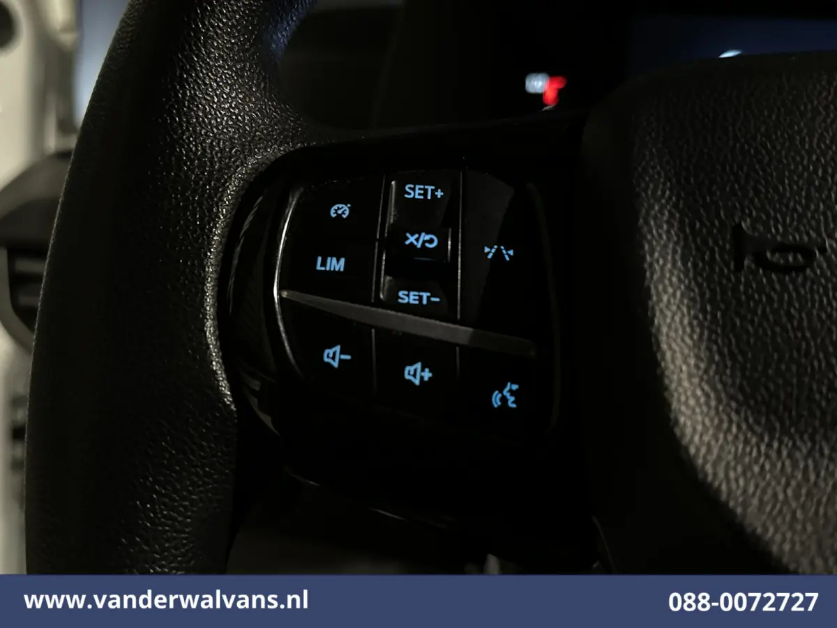 2.0 TDCI 136pk L2H1 Euro6 Airco | Camera | LED | Apple Carplay | Cruisecontrol Android Auto, Verwarmde voorruit, Parkeersensoren, Bijrijdersbank