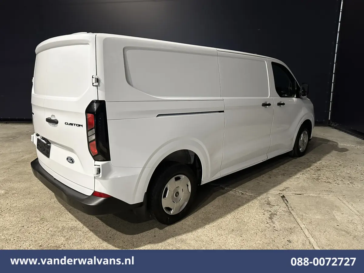 2.0 TDCI 136pk L2H1 Euro6 Airco | Camera | LED | Apple Carplay | Cruisecontrol Android Auto, Verwarmde voorruit, Parkeersensoren, Bijrijdersbank