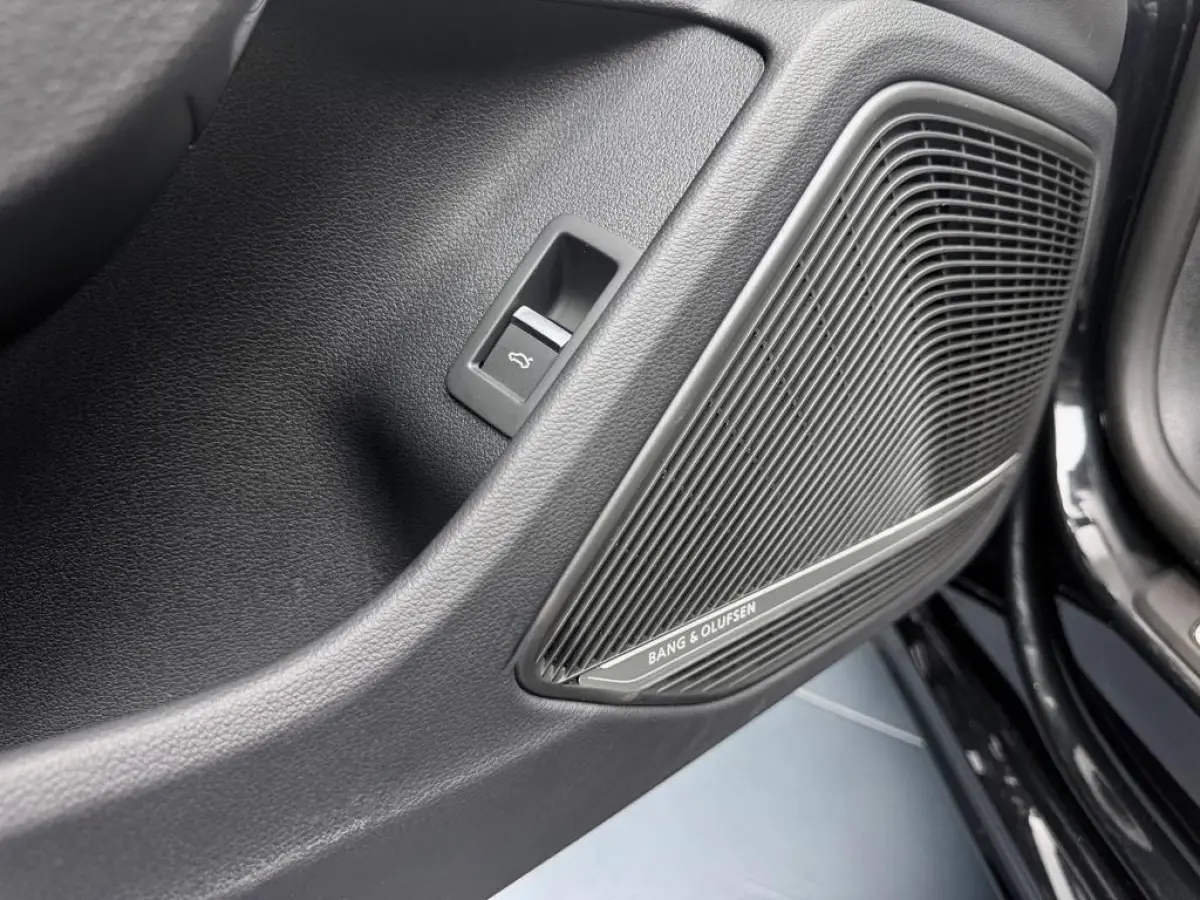 40 Tfsi Quattro S-LINE ** MATRIX, VIRTUAL, ACC, B&O, NEKVERW, ST. VENT, 20-inch LMV ** AUDI GAR ** ** INFORMEER OOK NAAR ONZE AANTREKKELIJKE FINANCIAL-LEASE TARIEVEN **