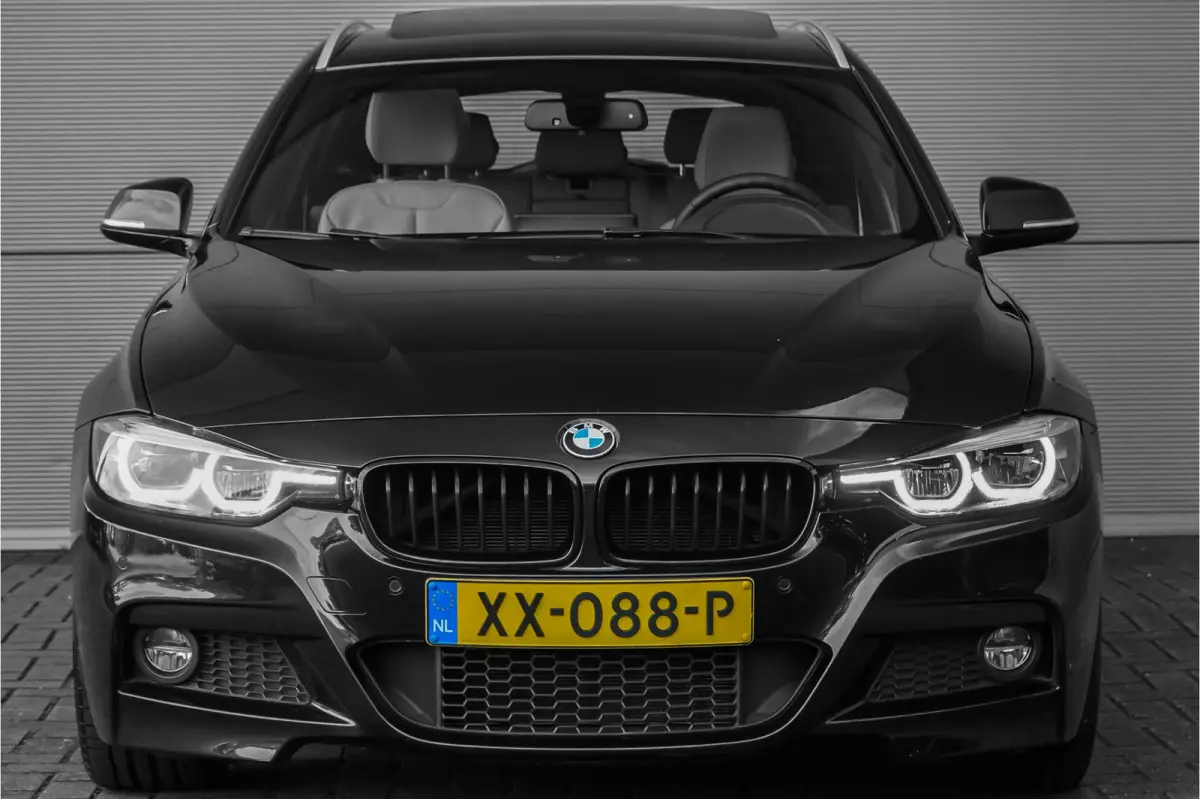 320i Edition M Sport Shadow Pano Camera PDC HiFi 18"