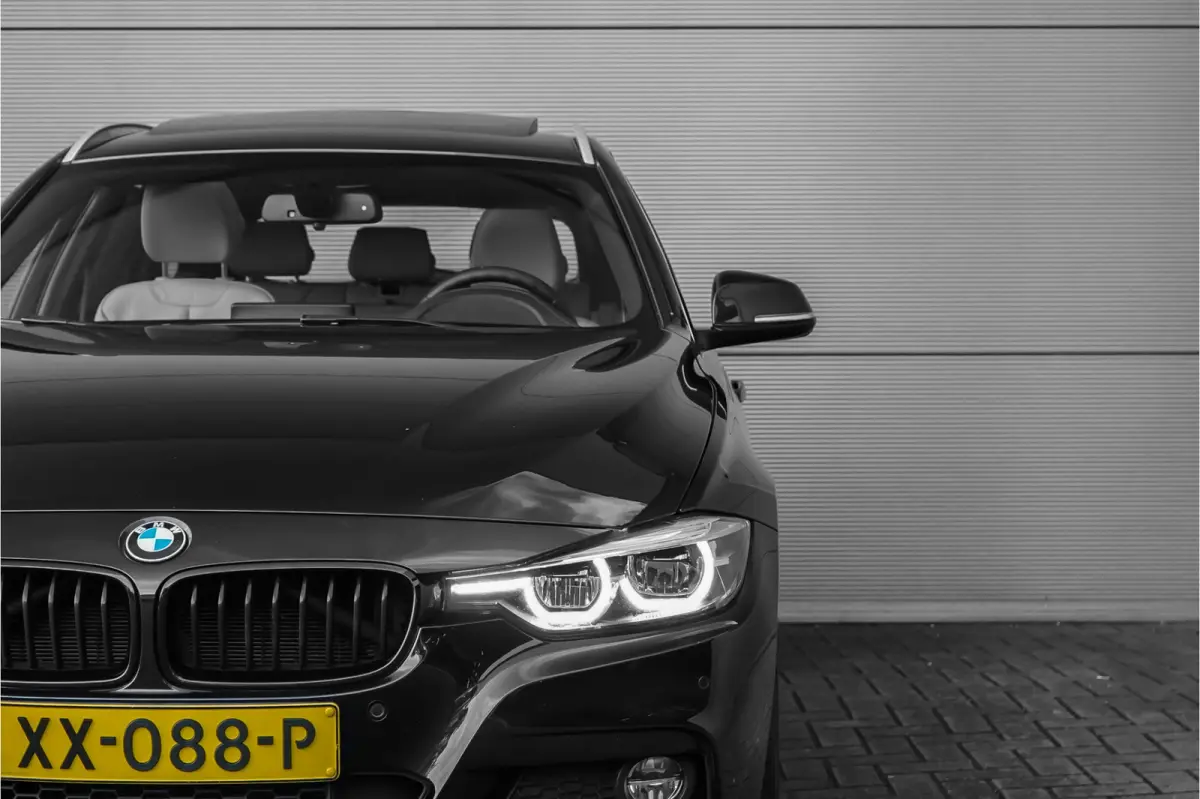 320i Edition M Sport Shadow Pano Camera PDC HiFi 18"