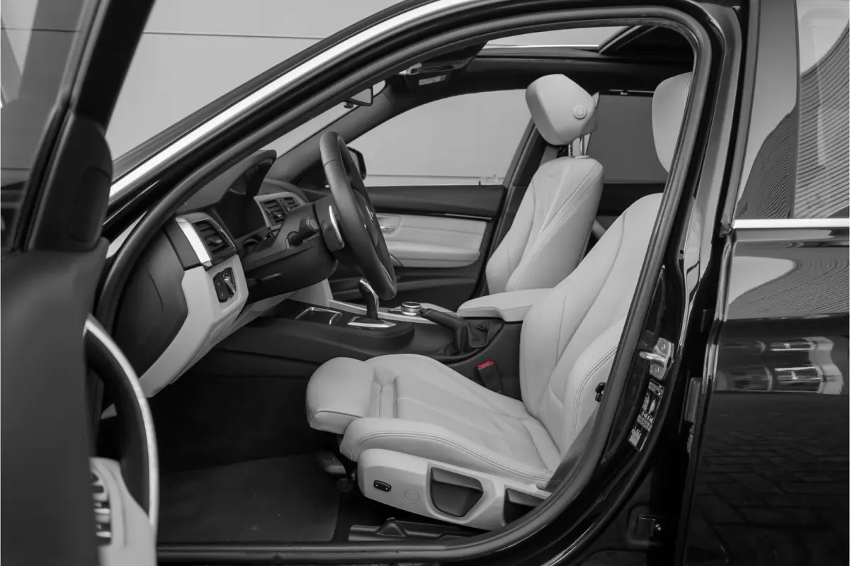 320i Edition M Sport Shadow Pano Camera PDC HiFi 18"