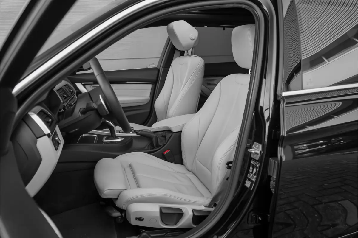 320i Edition M Sport Shadow Pano Camera PDC HiFi 18"