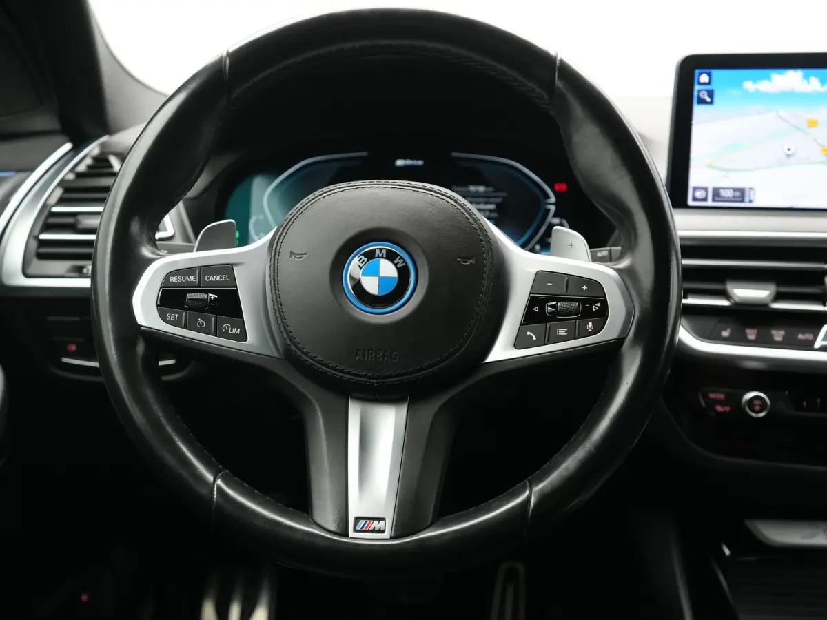 xDrive30e M Sport PHEV 293pk Dealer O.H | Trekhaak Af Fabriek | Camera | Cruise Control | Lederen Sportstoelen Verwarmd | Sfeerverlichting | Apple Carplay | Navigatie | Virtual | DAB | 19"L.