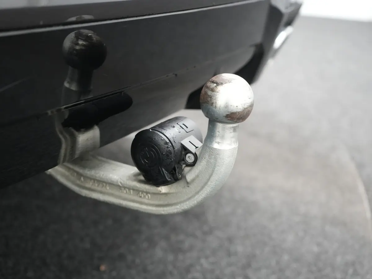 xDrive30e M Sport PHEV 293pk Dealer O.H | Trekhaak Af Fabriek | Camera | Cruise Control | Lederen Sportstoelen Verwarmd | Sfeerverlichting | Apple Carplay | Navigatie | Virtual | DAB | 19"L.