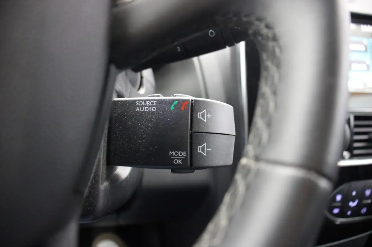 0.9 TCe Limited - Navi, Camera, Clima, Nieuwe Distributieketting!