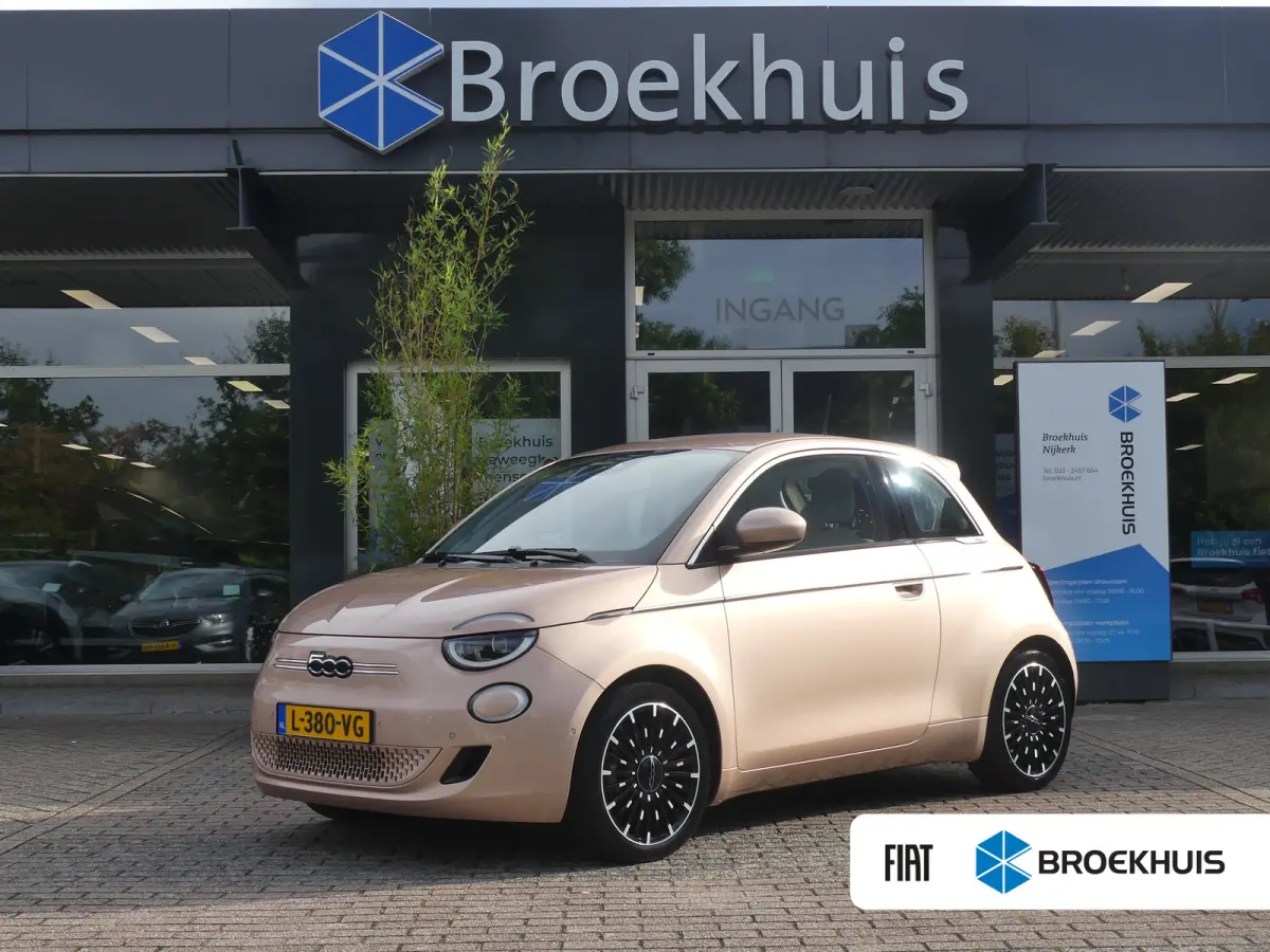 3+1 La Prima 42 kWh | ADAPTIVE CRUISE | DODEHOEKDETECTIE | CAMERA | STOELVERWARMING | PARKEERSENSOREN V+A | APPLE CARPLAY / ANDROID AUTO | NAVI | LMV 17" |