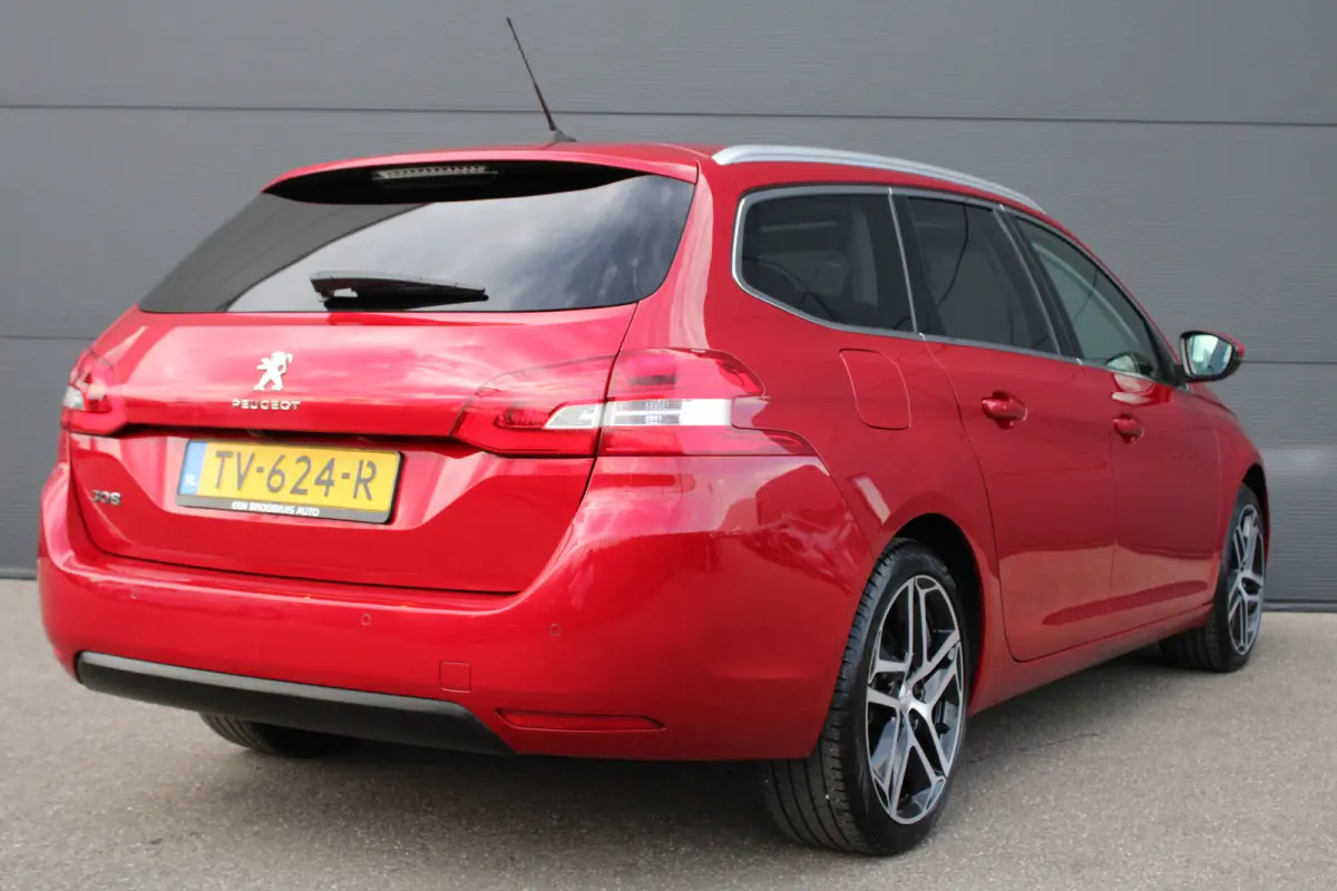 1.2 PureTech Blue Lease Premium | Automaat | Navigatie | Alcantara | 18 Inch | Full LED | 1e Eigenaar | All season |