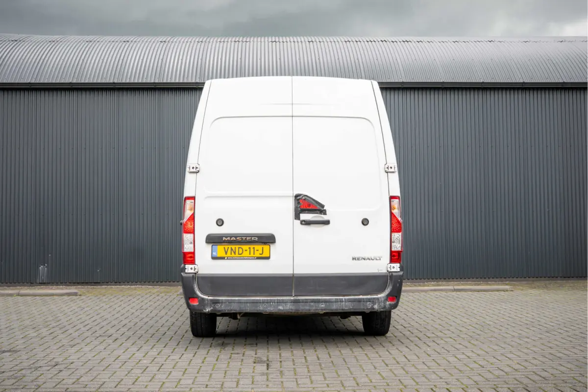 2.3 dCi 130 PK | L3H2 | 3-Zits | Camera | Cruise | Airco
