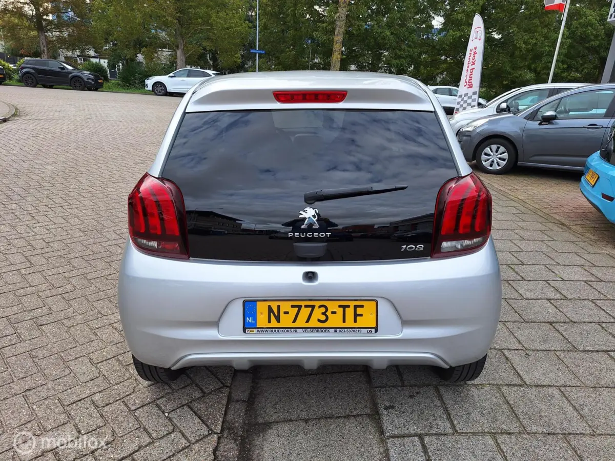 1.0 e-VTi ACTIVE • Airco • Bluetooth •