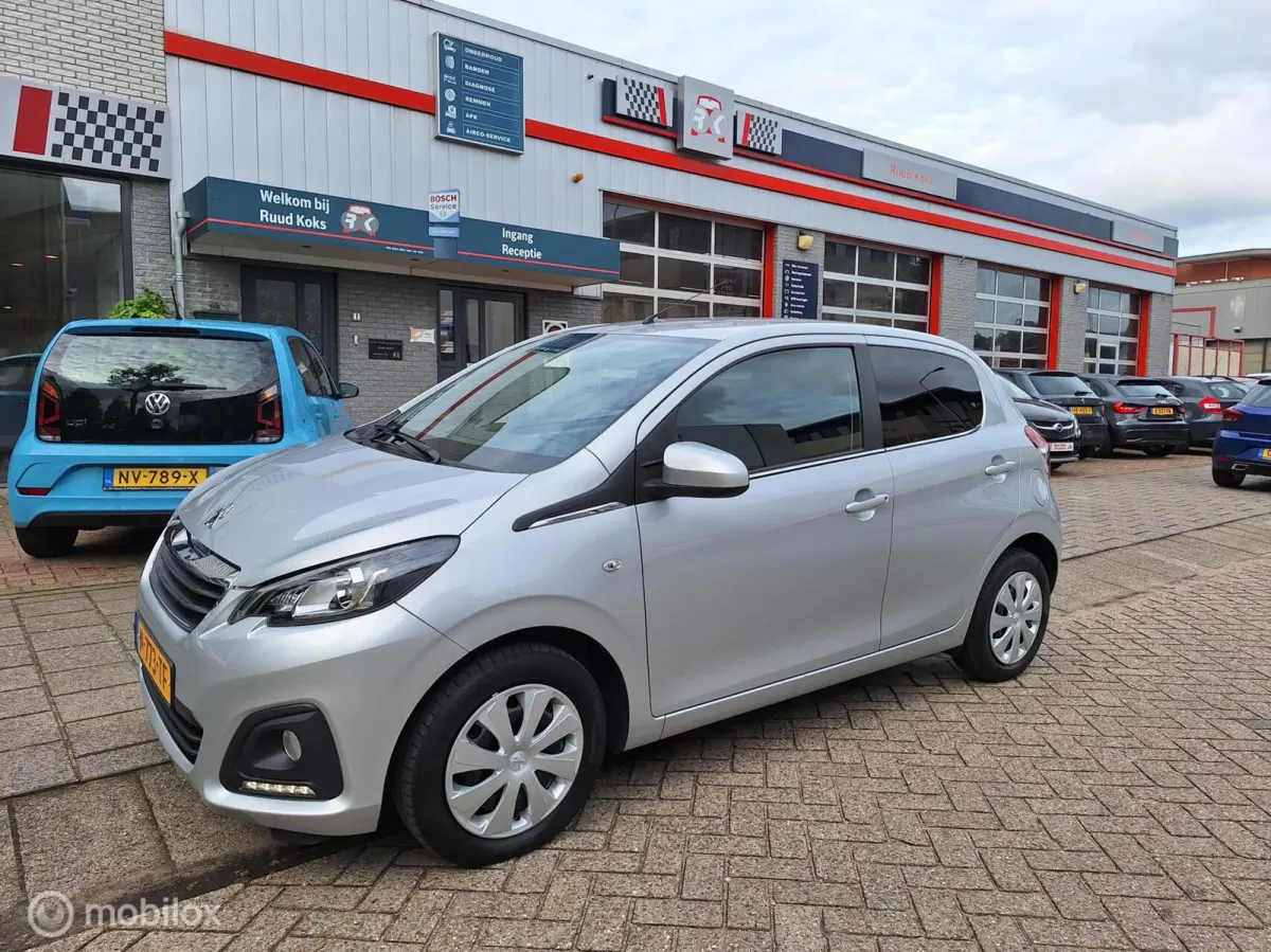1.0 e-VTi ACTIVE • Airco • Bluetooth •