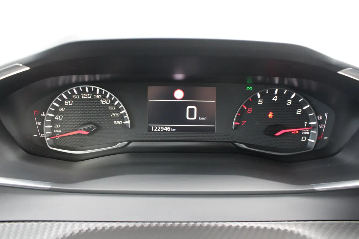1.2 PureTech 100pk Active Pack | Navigatie | Apple carplay | Bluetooth | Lichtmetaal | Parkeersensoren |