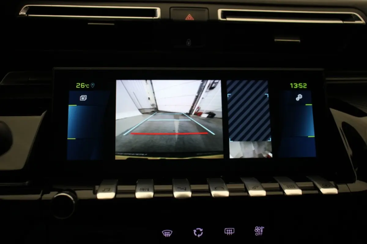 1.6 Hybrid PHEV Pack Business - Digitaal Cockpit, Carplay, Camera