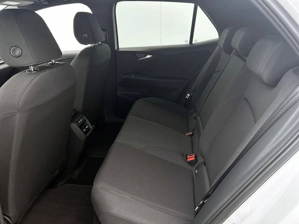 Life 58 kWh 190 PK | Automaat | Camera | Climate Control | Stoelverwarming | Stuurverwarming | Adaptive Cruise Control | Apple Carplay | Android Auto |