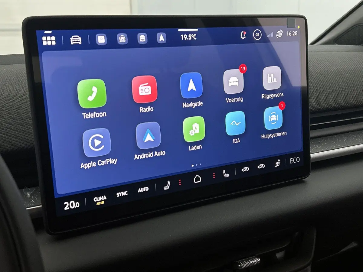 Life 58 kWh 190 PK | Automaat | Camera | Climate Control | Stoelverwarming | Stuurverwarming | Adaptive Cruise Control | Apple Carplay | Android Auto |