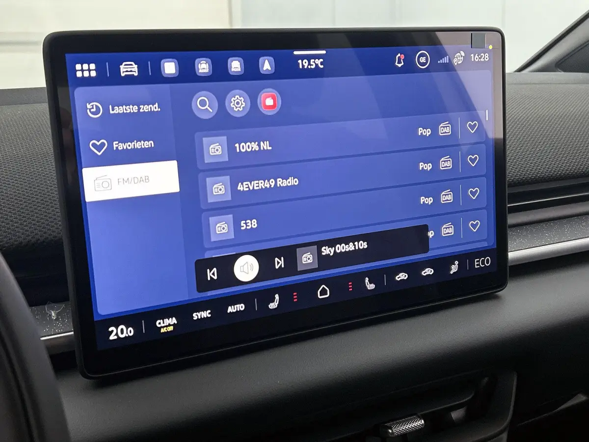 Life 58 kWh 190 PK | Automaat | Camera | Climate Control | Stoelverwarming | Stuurverwarming | Adaptive Cruise Control | Apple Carplay | Android Auto |