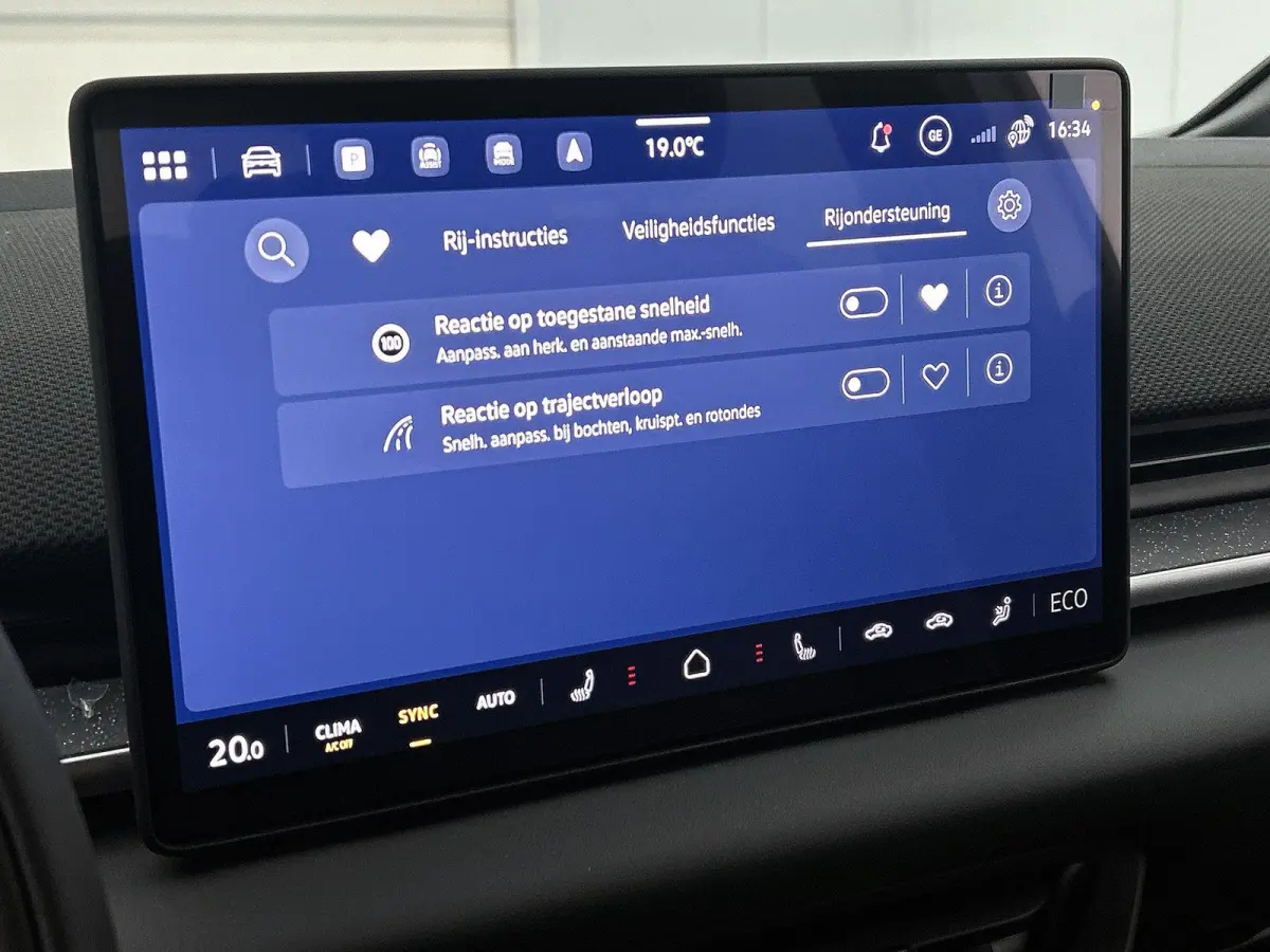 Life 58 kWh 190 PK | Automaat | Camera | Climate Control | Stoelverwarming | Stuurverwarming | Adaptive Cruise Control | Apple Carplay | Android Auto |