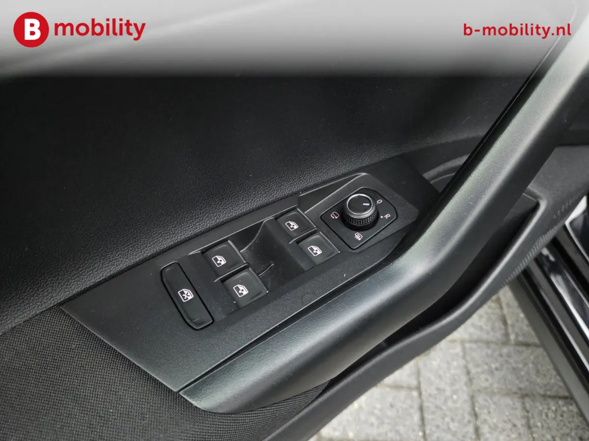 1.0 TSI Highline Business R-Line DSG Automaat Trekhaak NL Auto! | Achteruitrijcamera | Adaptive Cruise Control | DAB | Digitaal Dashboard