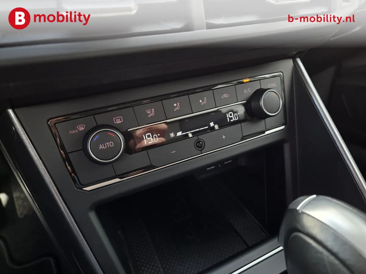 1.0 TSI Highline Business R-Line DSG Automaat Trekhaak NL Auto! | Achteruitrijcamera | Adaptive Cruise Control | DAB | Digitaal Dashboard