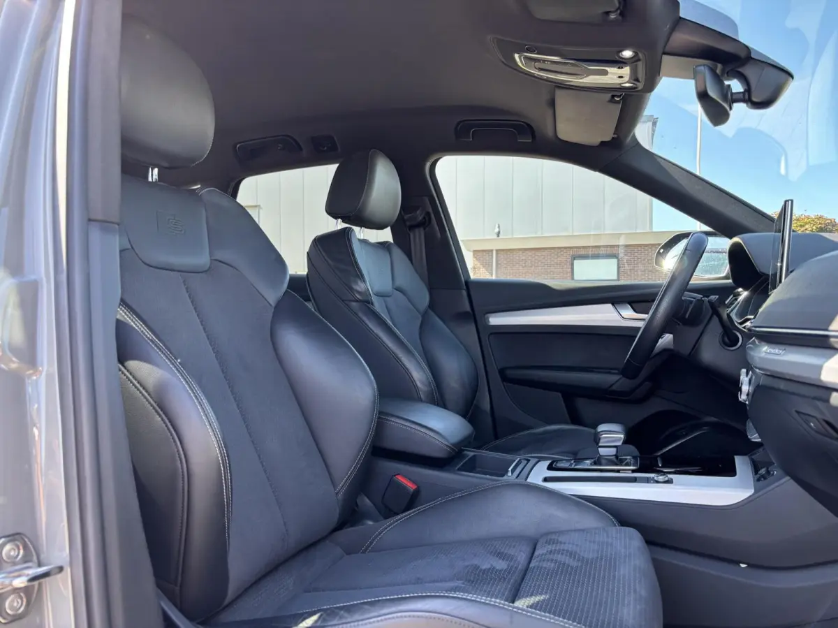 50 TFSI e S edition s-line keyless acc camera apple carplay