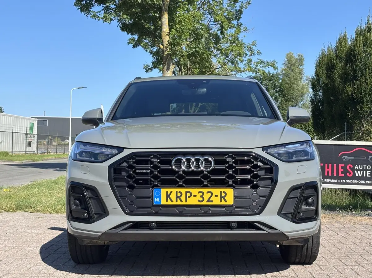 50 TFSI e S edition s-line keyless acc camera apple carplay