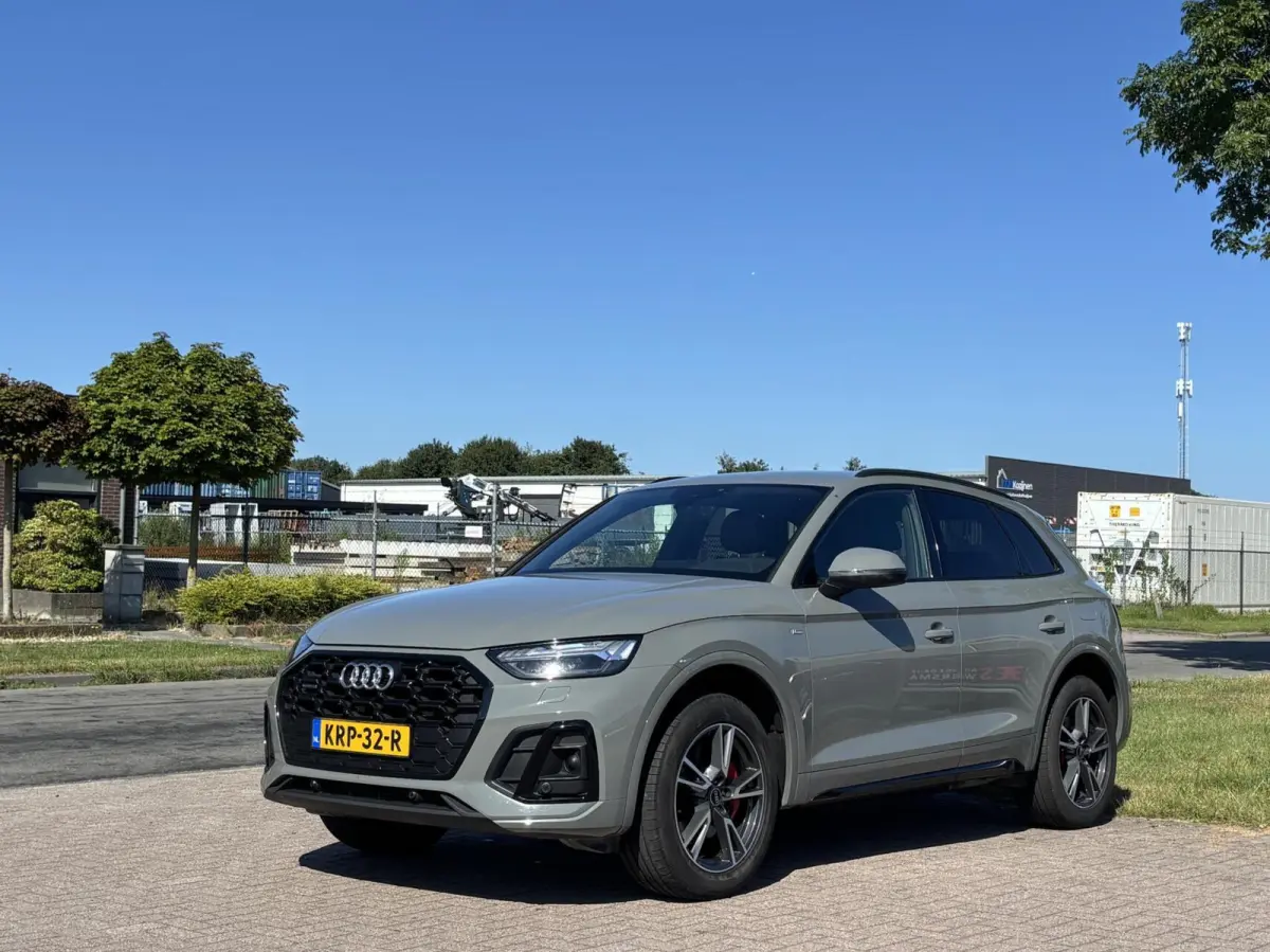 50 TFSI e S edition s-line keyless acc camera apple carplay