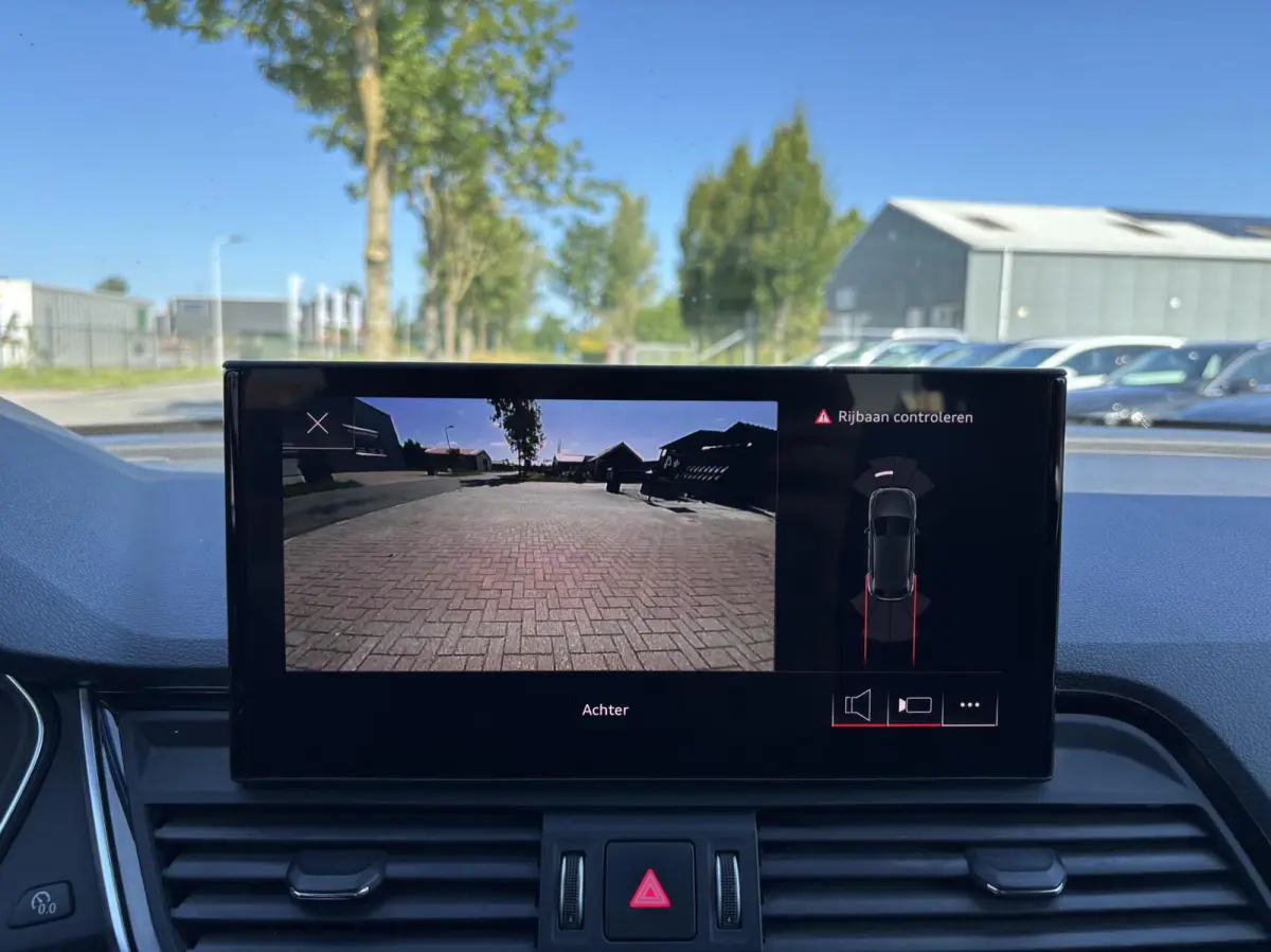 50 TFSI e S edition s-line keyless acc camera apple carplay