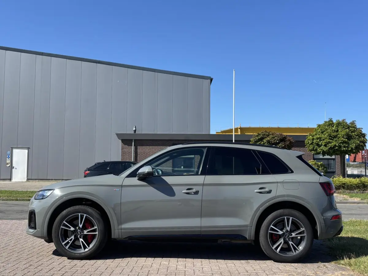 50 TFSI e S edition s-line keyless acc camera apple carplay